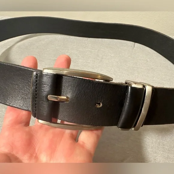 Hugo Boss Calf Skin Leather Belt - Picture 2 of 6